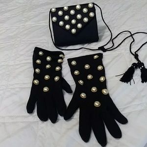 Black silk clutch purse 👛 and gloves